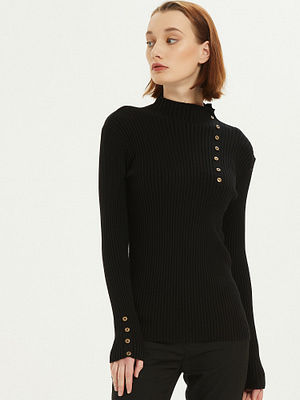 mock neck sweater with button trims