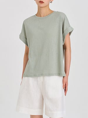 Short sleeved linen t shirt in Sage green